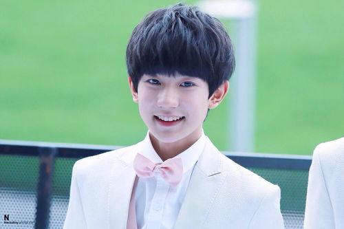 王源微博热搜爆料视频,独家爆料视频背后的故事